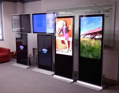 武漢液晶廣告機